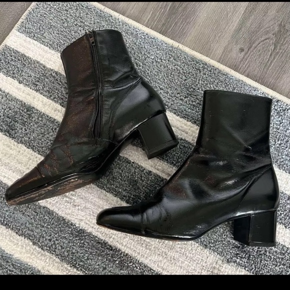 Vintage Chanel Bootie Boot Heels Black Patent Logo CC Womens Size 36 - Picture 3 of 8